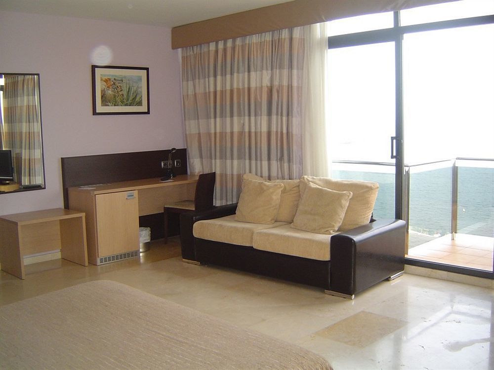Hotel Flamingo L'Ampolla Bagian luar foto